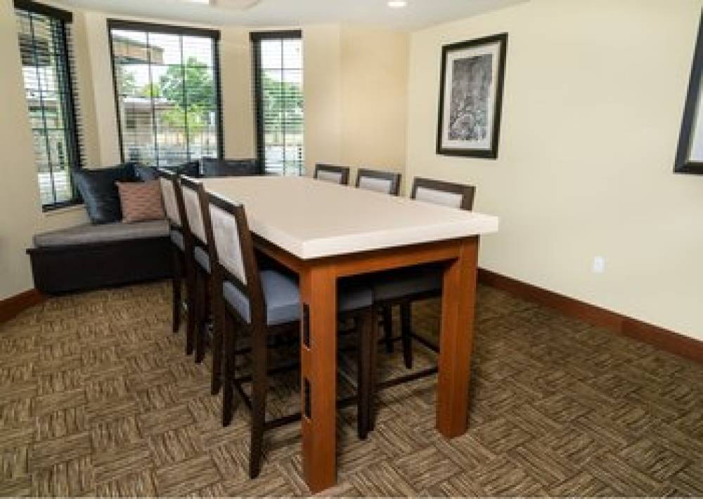 STAYBRIDGE STES NEWARK 2