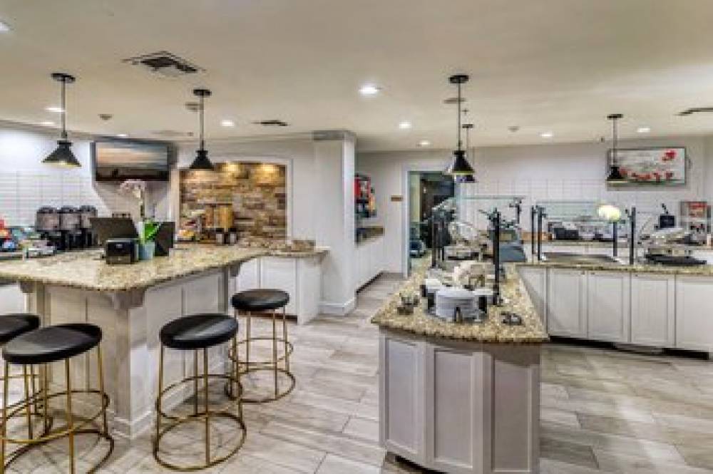 STAYBRIDGE STES TYLER UNIV 8