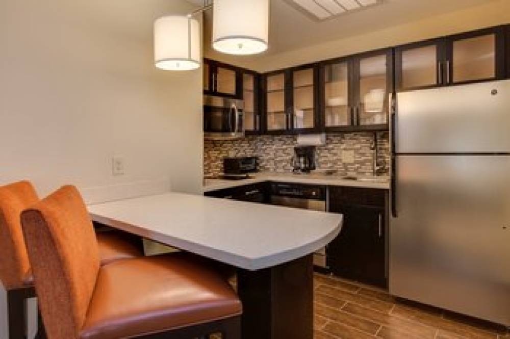 Staybridge Suites ATLANTA AIRPORT 5