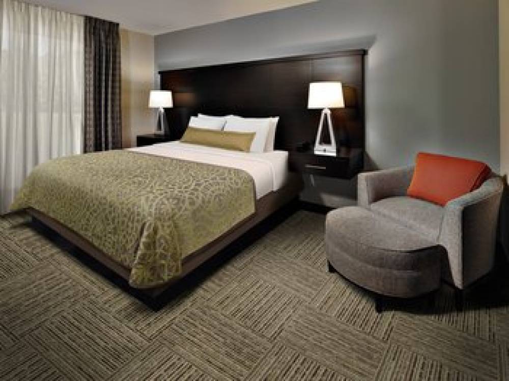 Staybridge Suites AUBURN HILLS 10