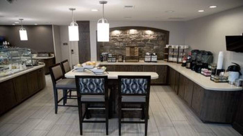 Staybridge Suites AUBURN HILLS 8