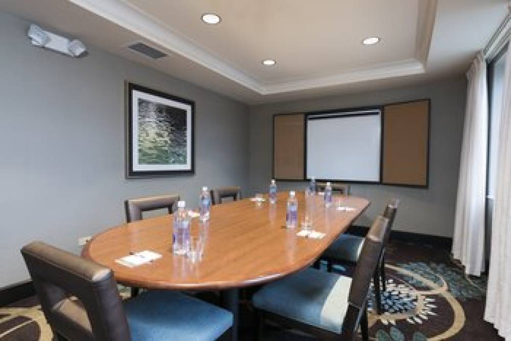 Staybridge Suites CHICAGO-OAKBROOK TERRACE 10
