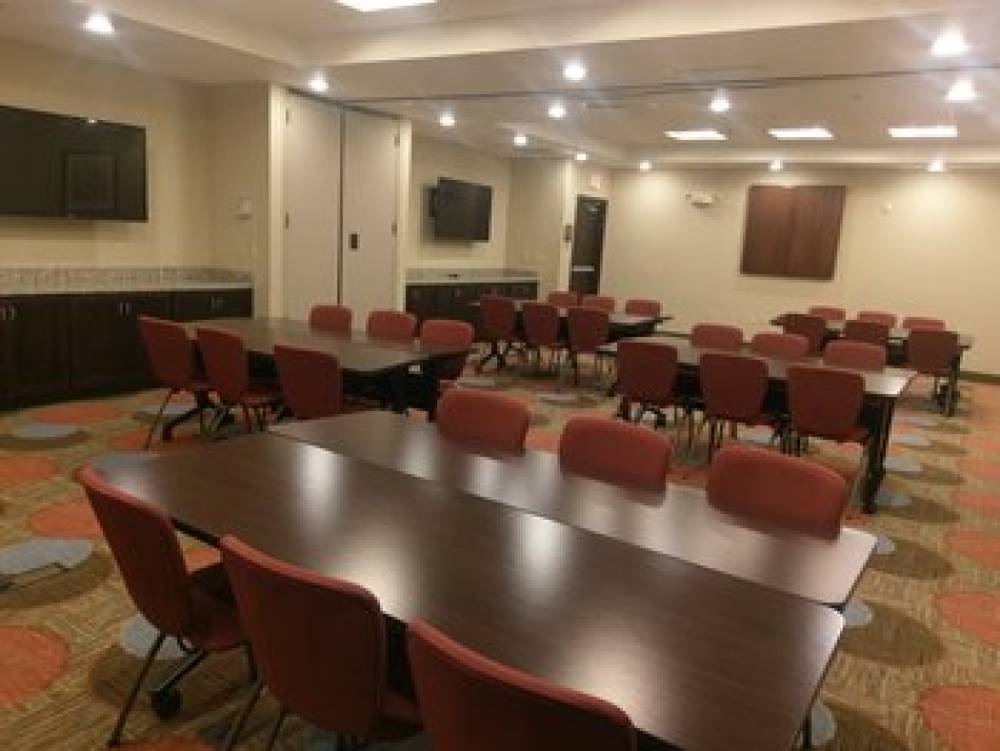 Staybridge Suites GRAND FORKS 7