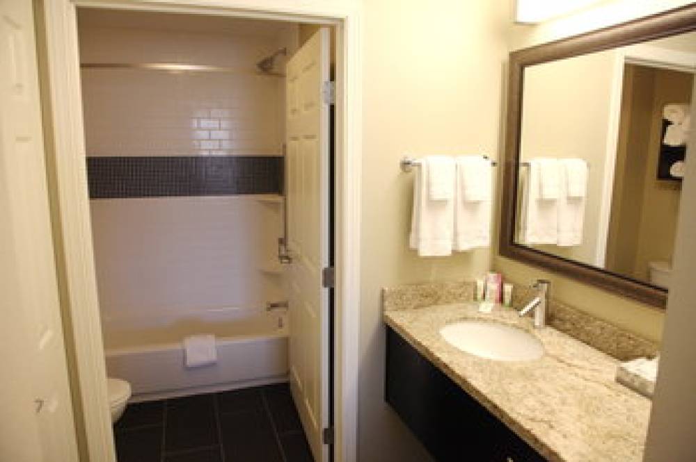 Staybridge Suites GRAND FORKS 2