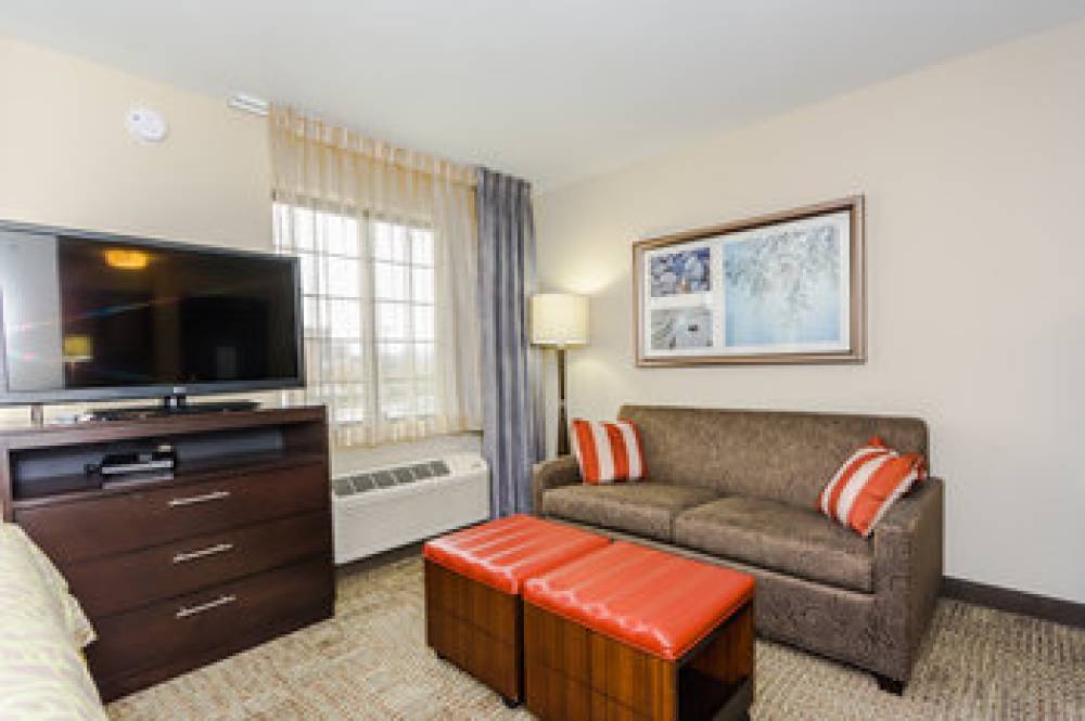 Staybridge Suites GRAND FORKS 10