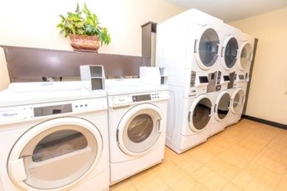 STAYBRIDGE STES IAH BELTWAY 8 3
