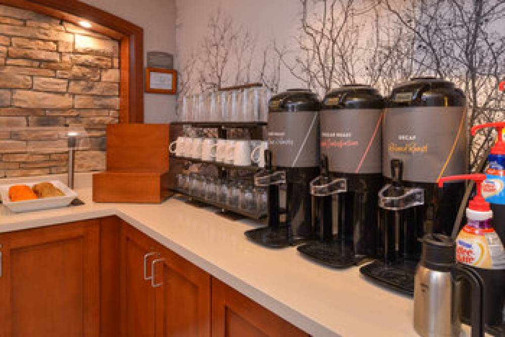 Staybridge Suites INDIANAPOLIS-FISHERS 9