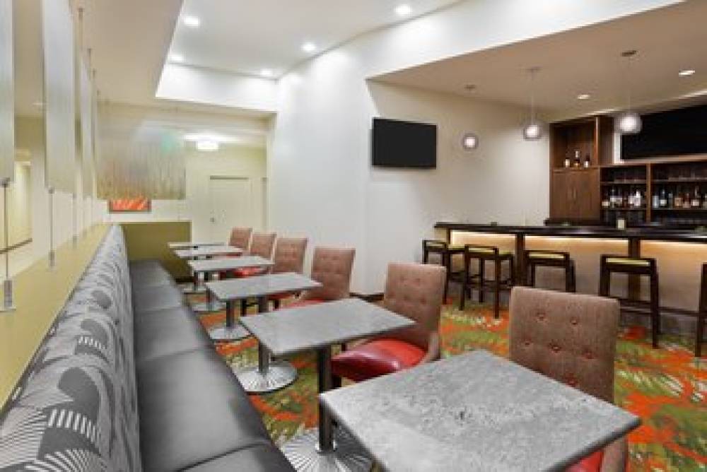 Staybridge Suites MIAMI INTERNATIONAL AIRPORT 7