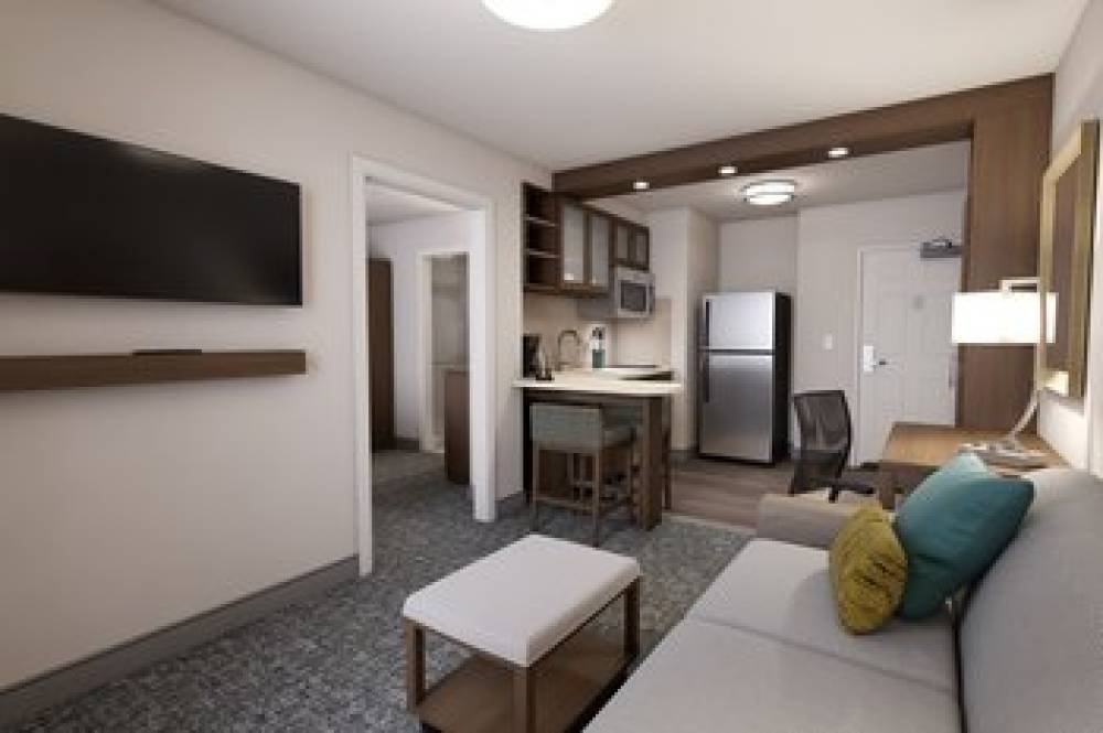 Staybridge Suites STERLING HEIGHTS - DETROIT 9