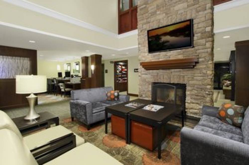 Staybridge Suites TYSONS - MCLEAN 9