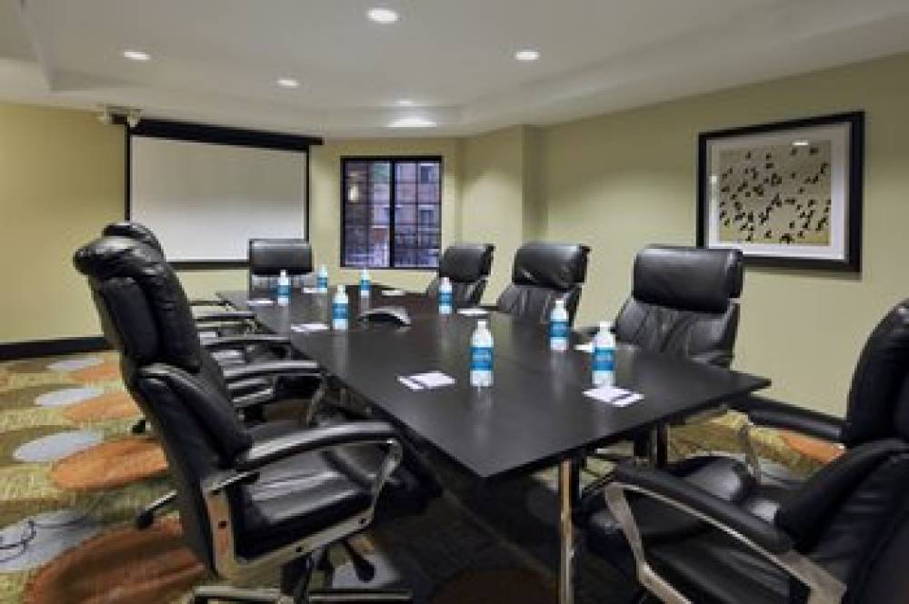 Staybridge Suites TYSONS - MCLEAN 5