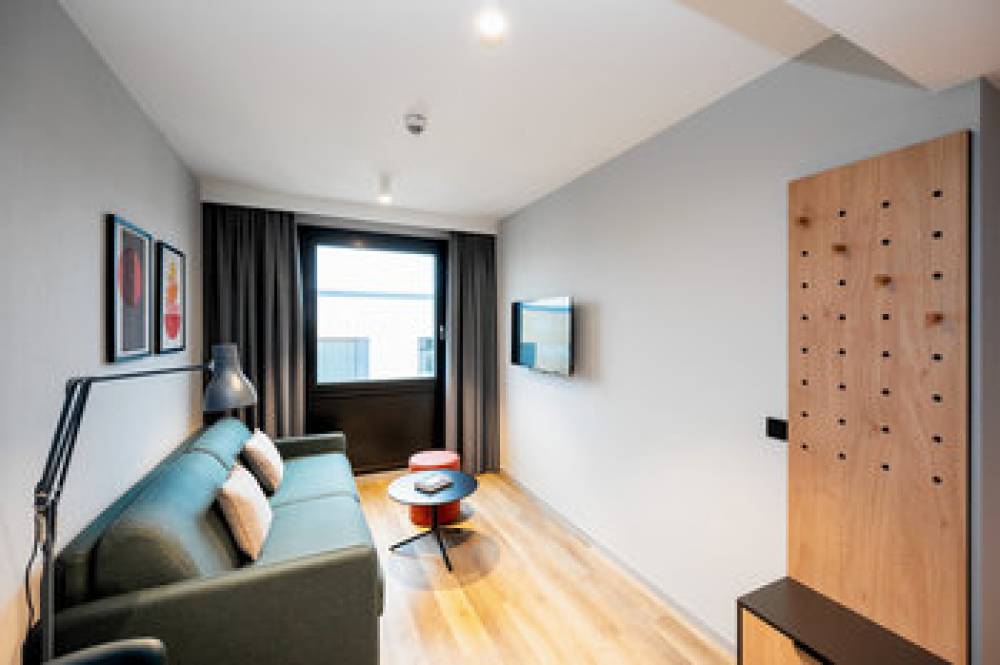 STAYCITY PARIS LA DEFENSE 6