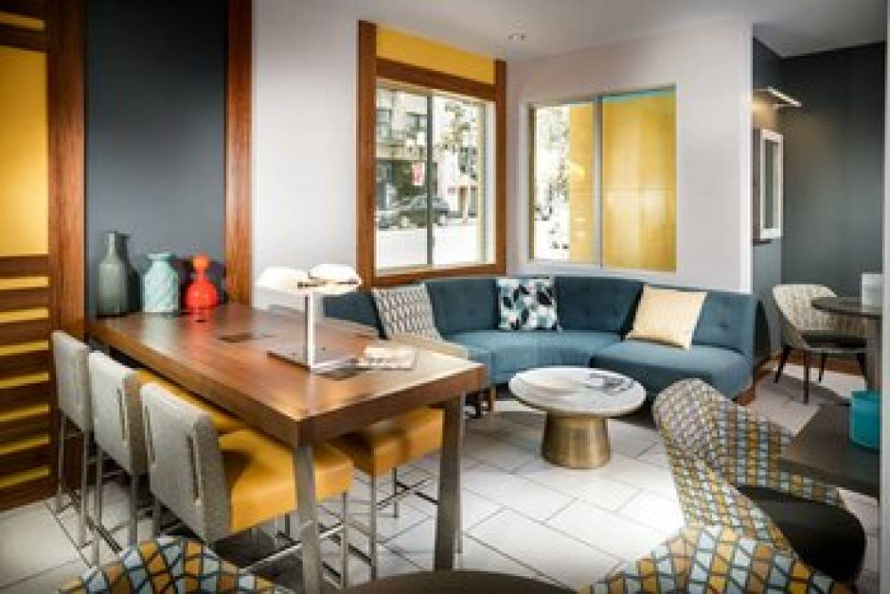 STAYPINEAPPLE HOTEL Z 4