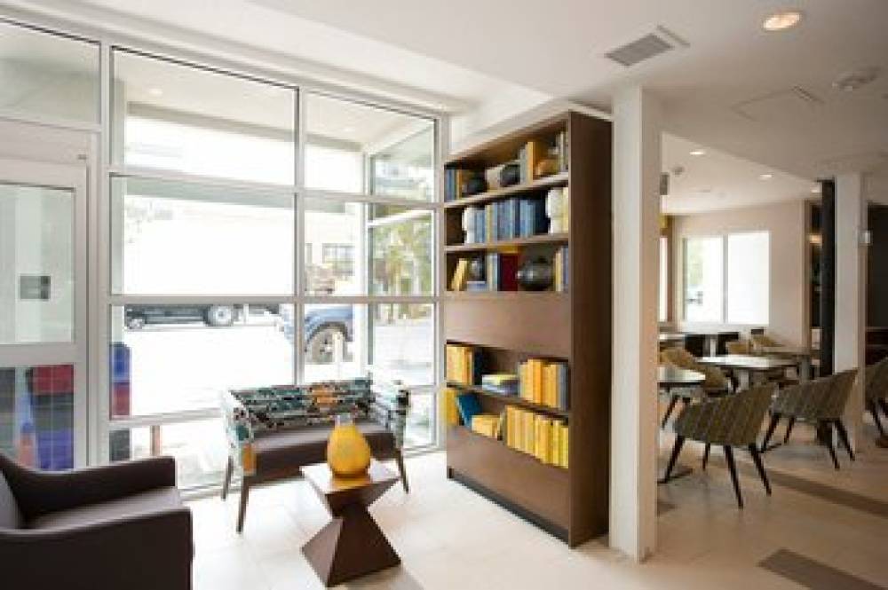 STAYPINEAPPLE HOTEL Z 9