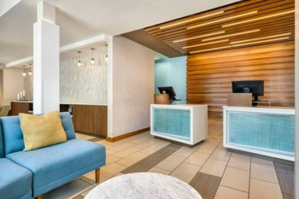 STAYPINEAPPLE HOTEL Z 6