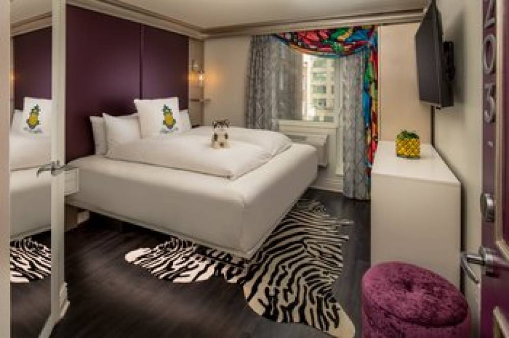 STAYPINEAPPLE MIDTOWN NY 2