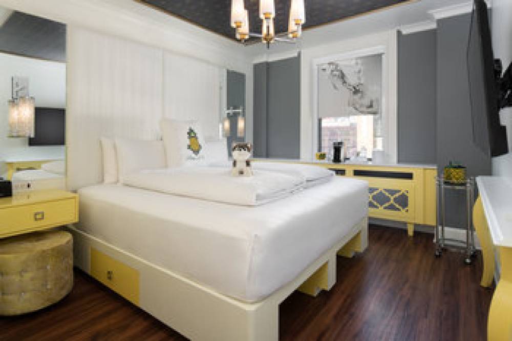 Staypineapple South End 3