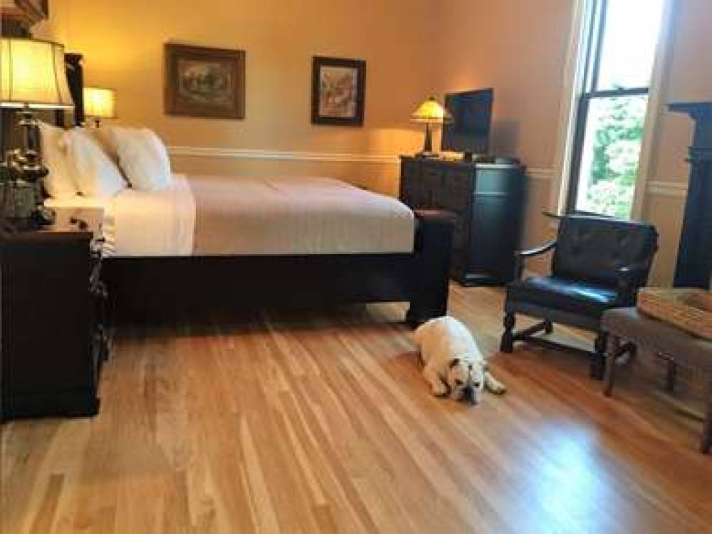 Steele Mansion Inn 10