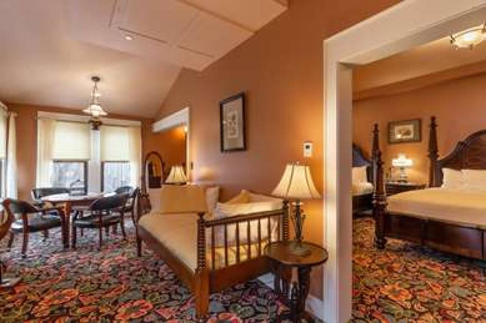 Steele Mansion Inn 9