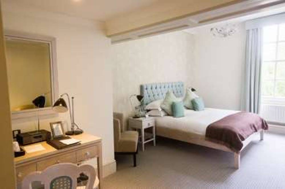 STOKE PLACE HOTEL 10