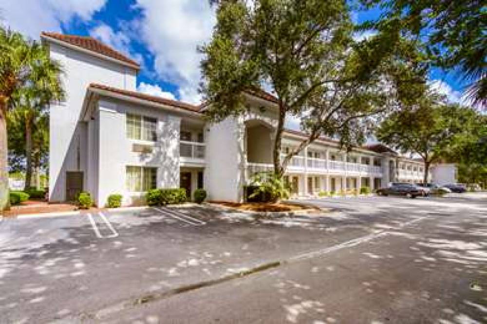 STUDIO 6 FT LAUDERDALE CORAL SPRING 5