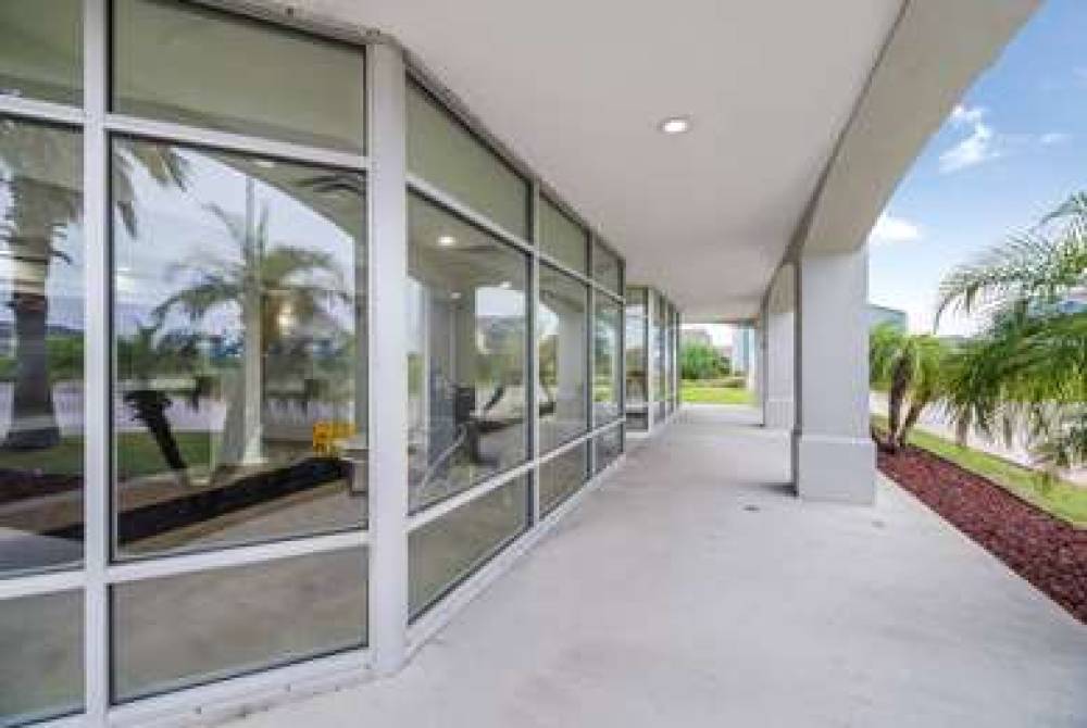 STUDIO 6 INGLESIDE 6