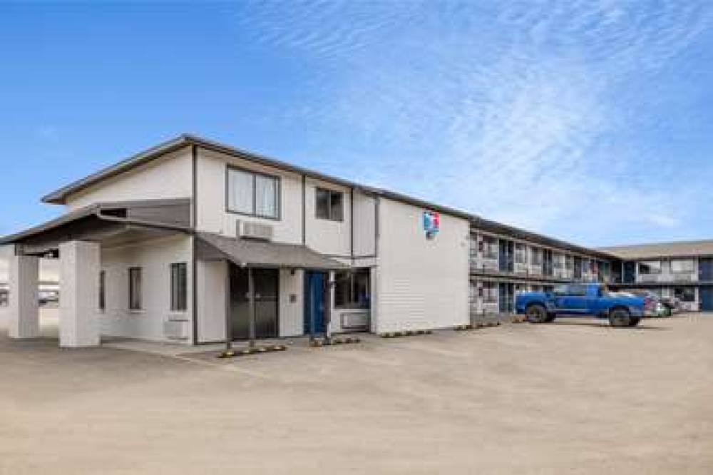 STUDIO 6 ROCK SPRINGS WY ELK ST 9