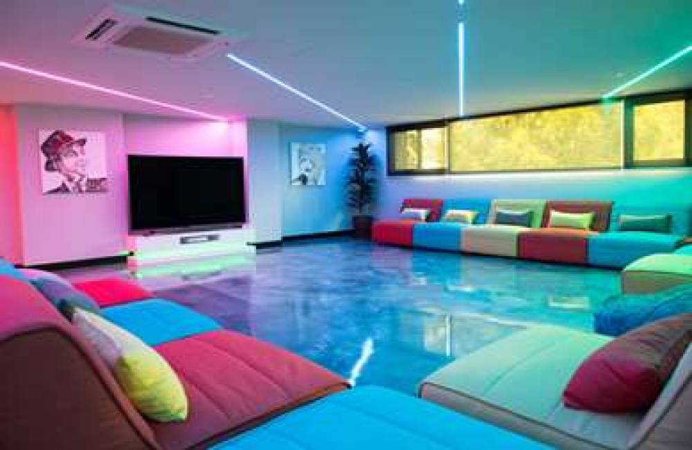 STUDIO 8 RESIDENCES 7