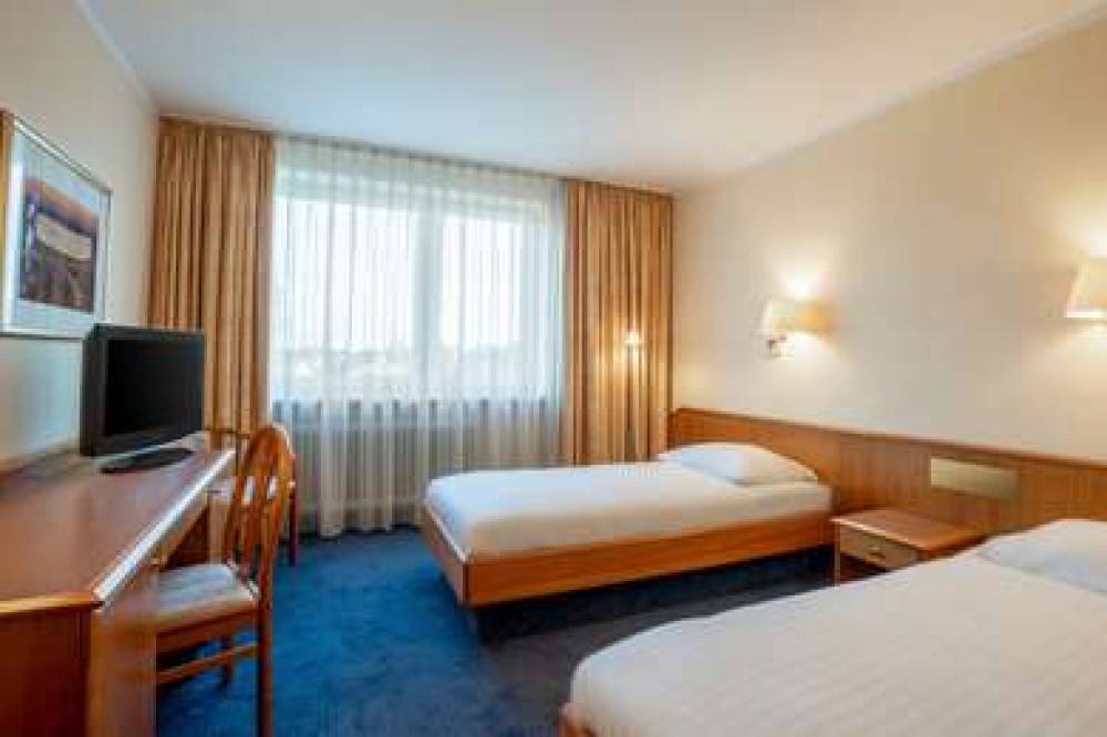 STYLES HOTEL UNTERFOHRING 9