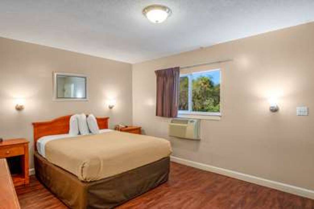 Suburban Extended Stay Hotel Airport 6