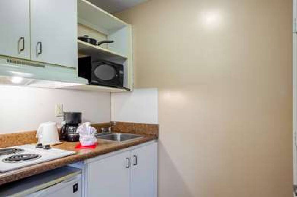 Suburban Extended Stay Hotel Airport 9