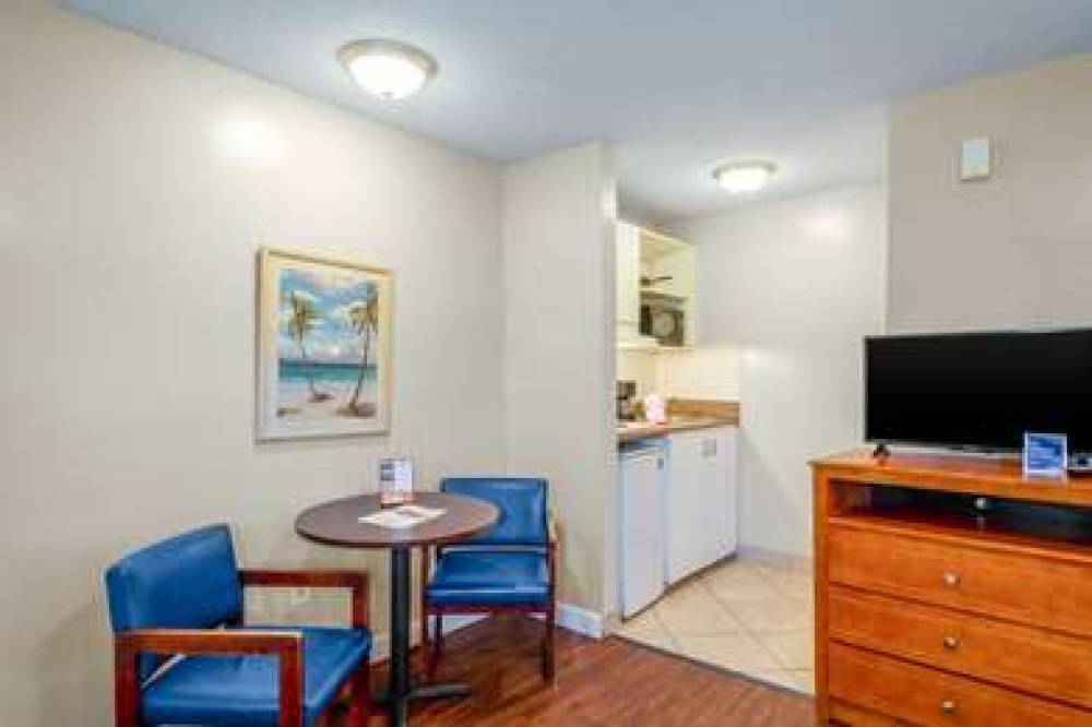 Suburban Extended Stay Hotel Airport 8