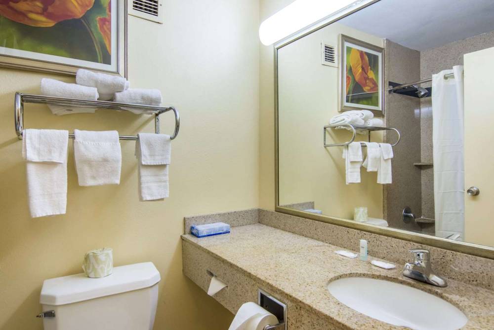 Suburban Extended Stay Hotel Chester 3
