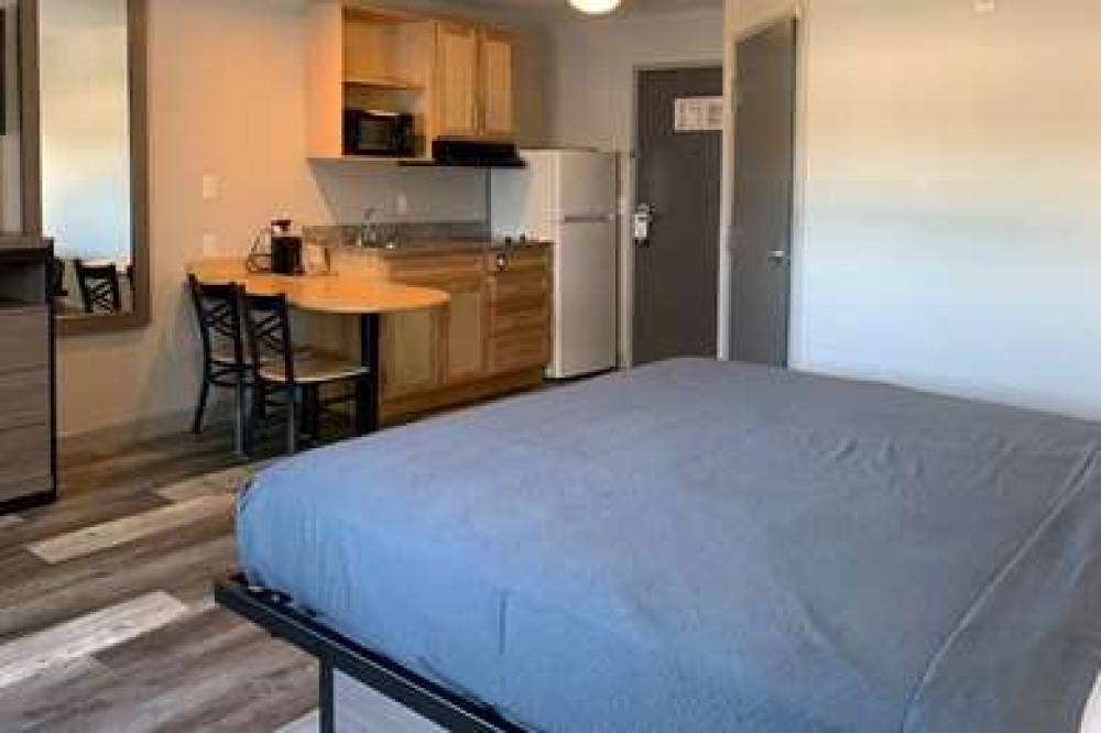 Suburban Extended Stay Hotel Near Panama City Beach 5