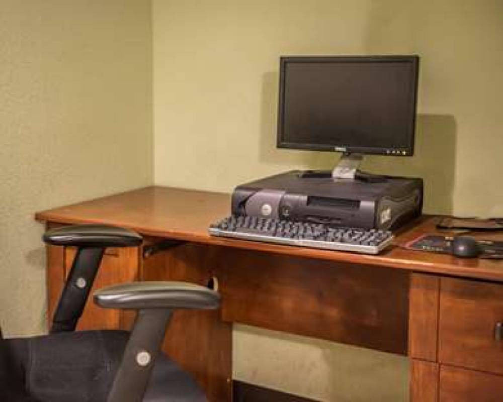 Suburban Extended Stay Hotel Near Panama City Beach 9