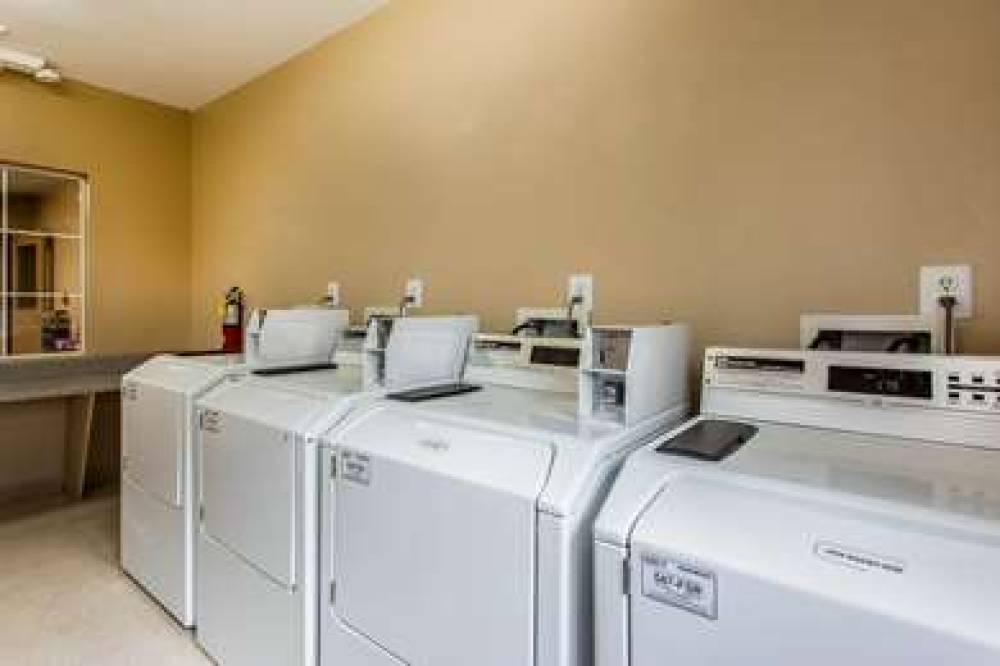 Suburban Extended Stay Hotel 8