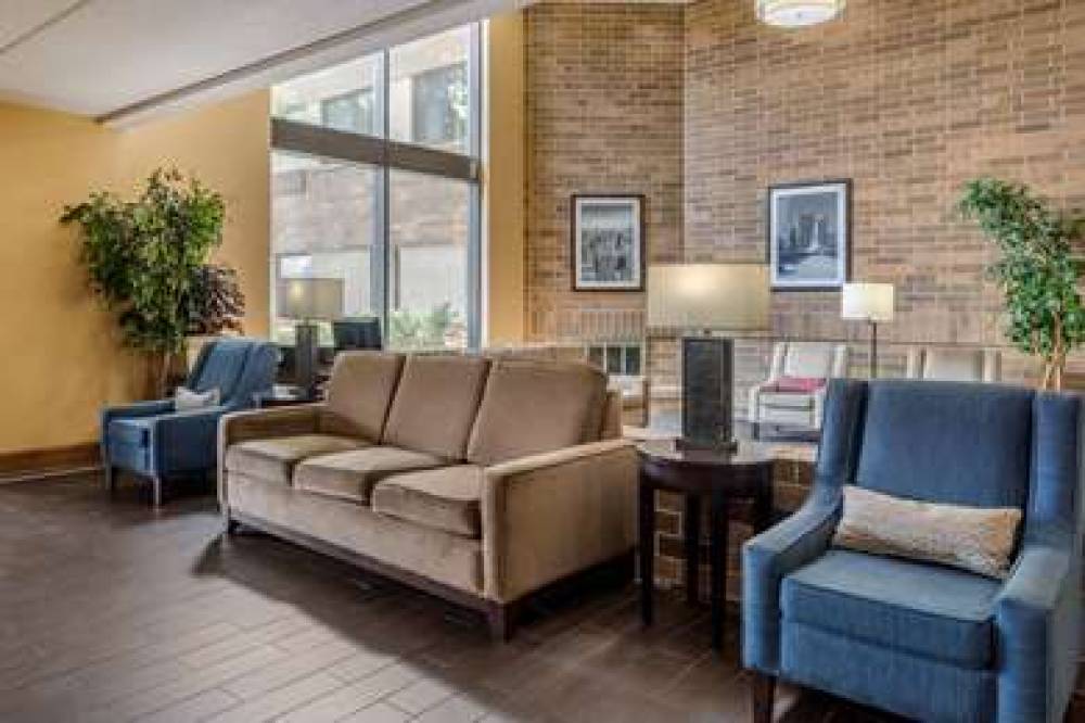 SUBURBAN STUDIOS ARLINGTON HEIGHTS 2