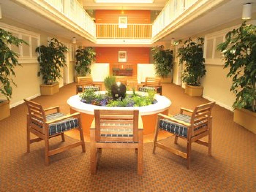 SUITES AT FISHERMANS WHARF 9