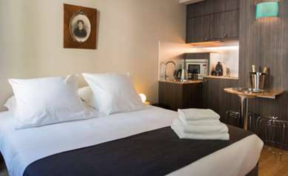 SUITES ET HOTEL HELZEAR CHAMPS ELYS 6