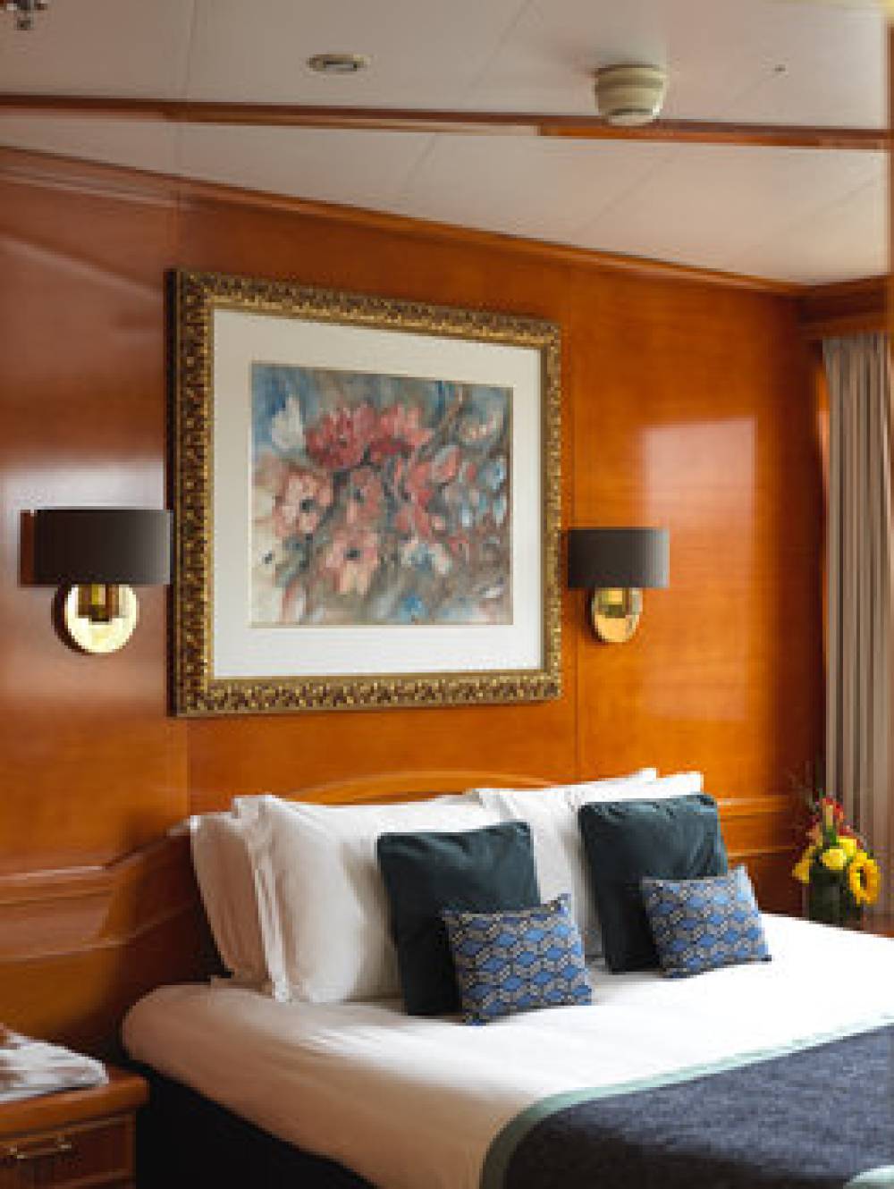 SUNBORN LONDON YACHT HOTEL 9