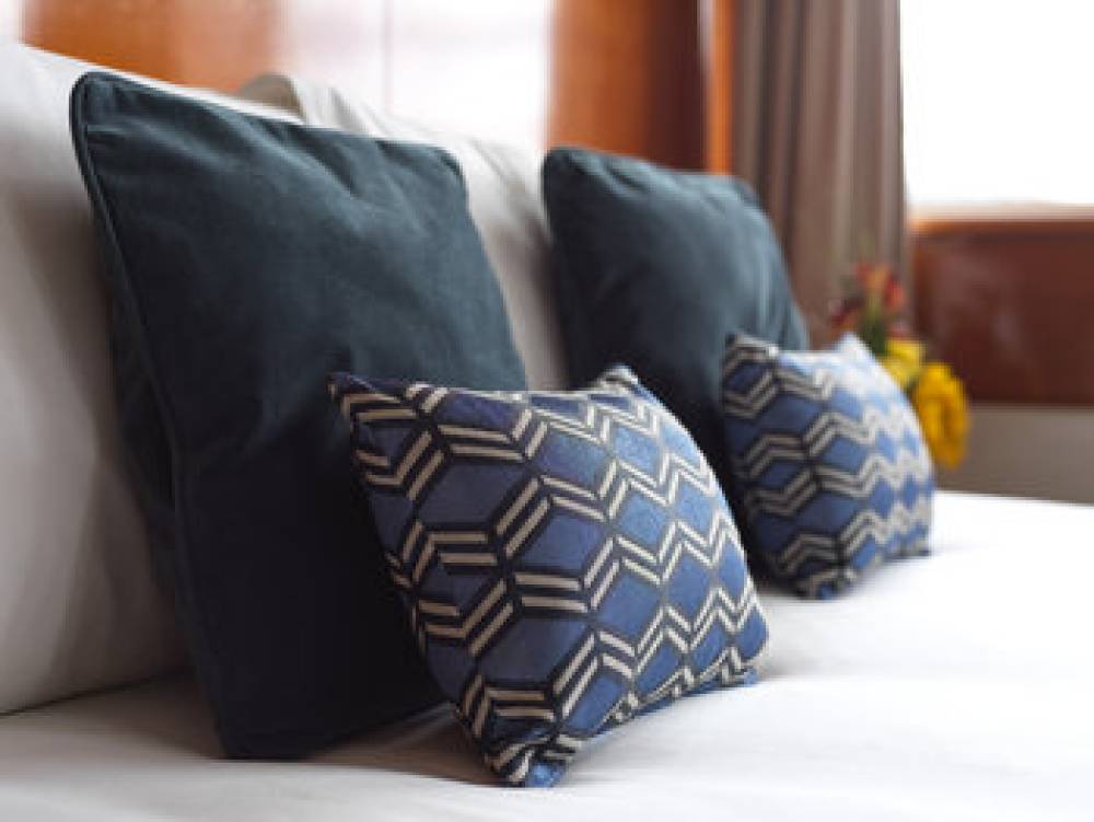 SUNBORN LONDON YACHT HOTEL 8