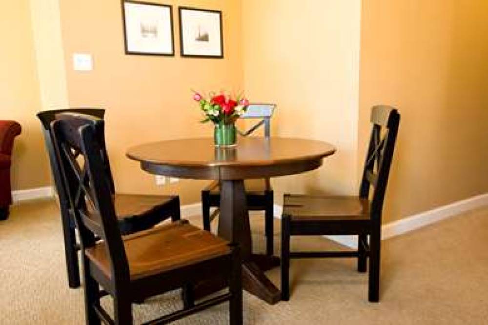 SUNDIAL BOUTIQUE HOTEL 10