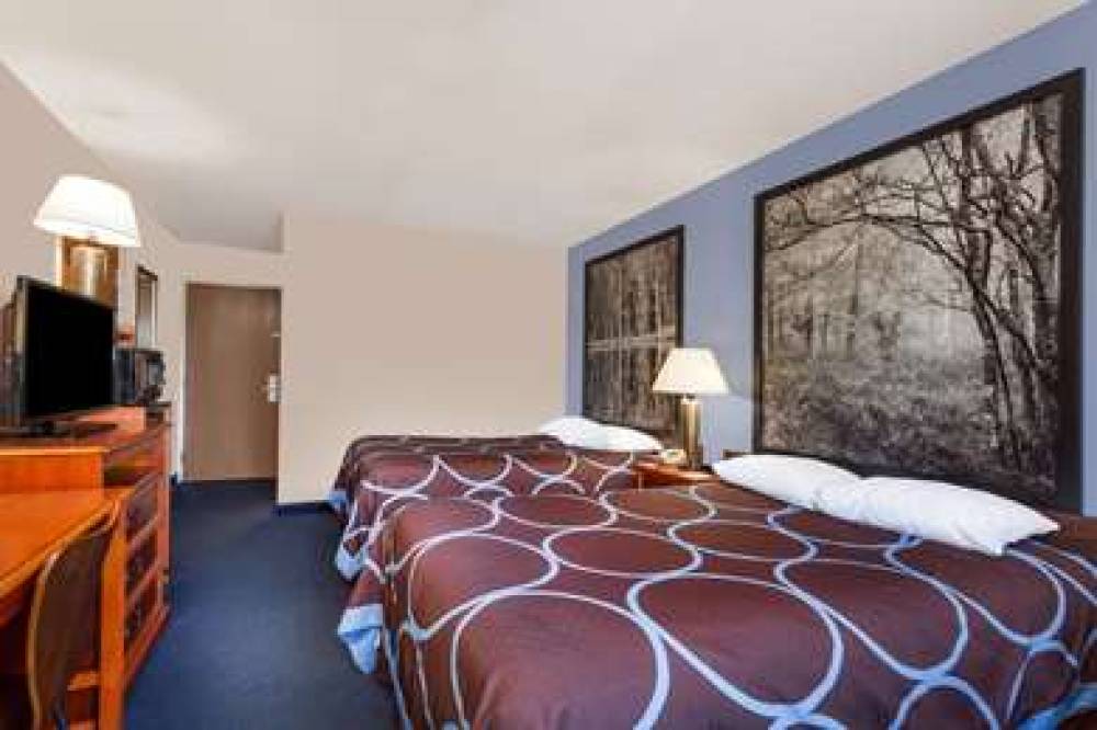 SUPER 8 BY WYNDHAM ADRIAN 5