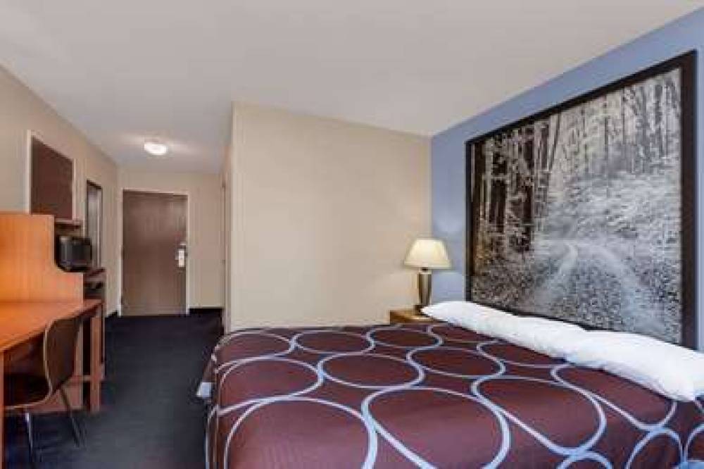SUPER 8 BY WYNDHAM ADRIAN 4
