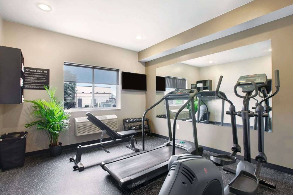 Super 8 By Wyndham Akron S/Green/Uniontown OH 7
