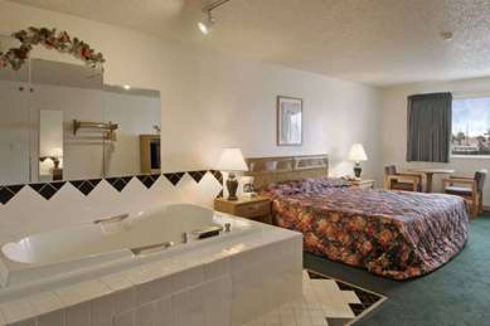 Super 8 By Wyndham Aransas Pass 7