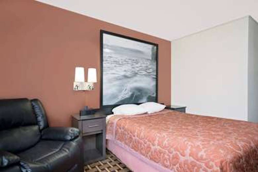 SUPER 8 BY WYNDHAM ASHLAND 8