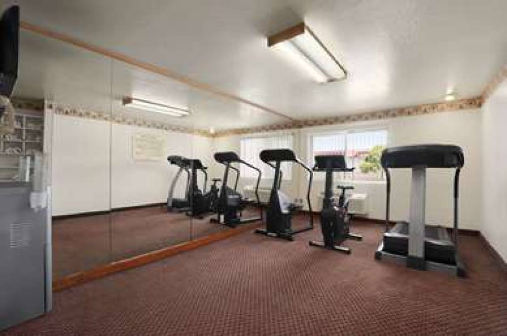 Super 8 By Wyndham Austin North/University Area 4