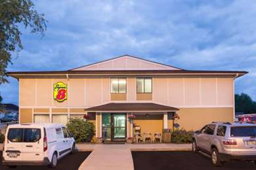 Super 8 By Wyndham Beaver Dam