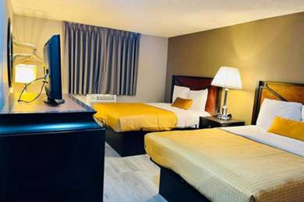 SUPER 8 BY WYNDHAM BENTON HARBOR/ST 2